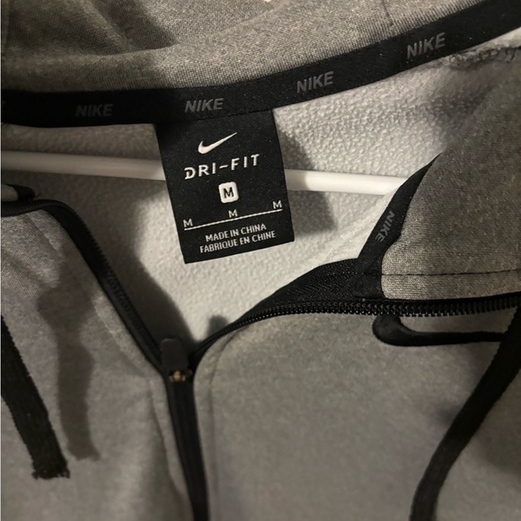 Nike Zip-up long Hoddie - Picture 2 of 3